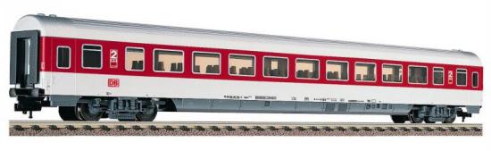 IC/EC long distance openplan Passenger car 2nd class in traffic red livery type Bpmbz2936<br /><a href='images/pictures/Fleischmann/5105.jpg' target='_blank'>Full size image</a>